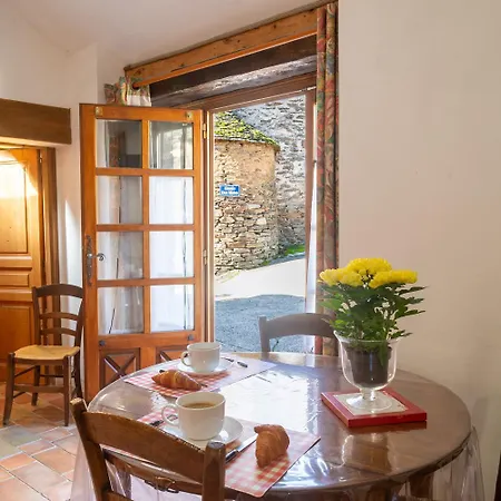 Location 2/4 Personnes A Palheres Vakantiehuis *